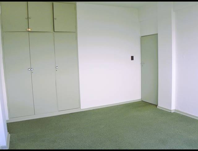 2 BEDROOM APARTMENT FOR SALE IN MARGATE BEACH
